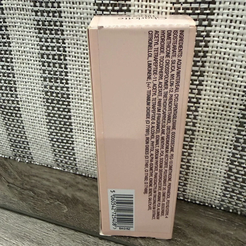 Charlotte Tilbury Airbrush Flawless Foundation - 5 Neutral